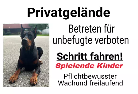  Hinweis Privatgelände - Schritt fahren Bild